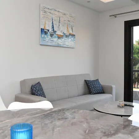 Apartment Alexis - Newly Renovated 2-bedroom With Swimming Pool Paphos